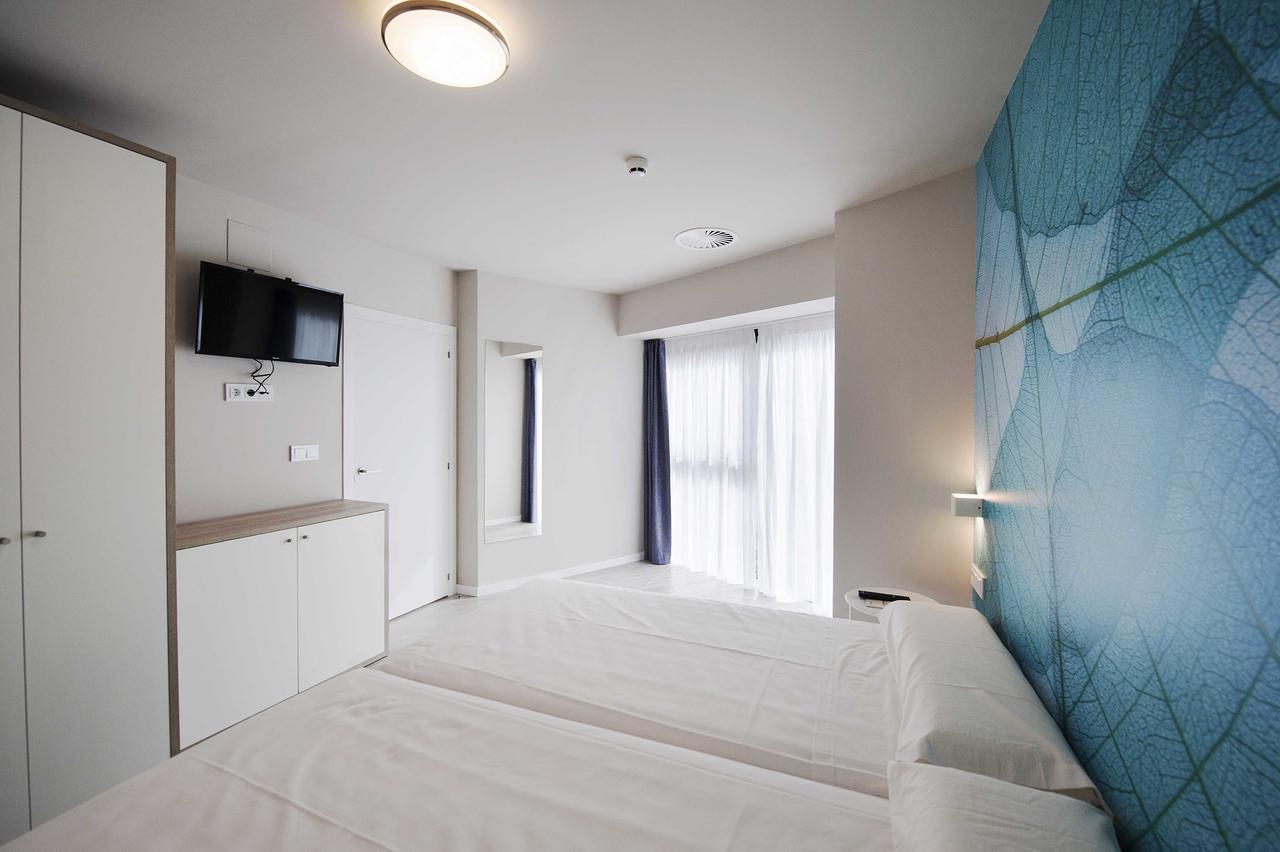 Apartamentos Divan บิโตเรีย-กัสเตซ ภายนอก รูปภาพ