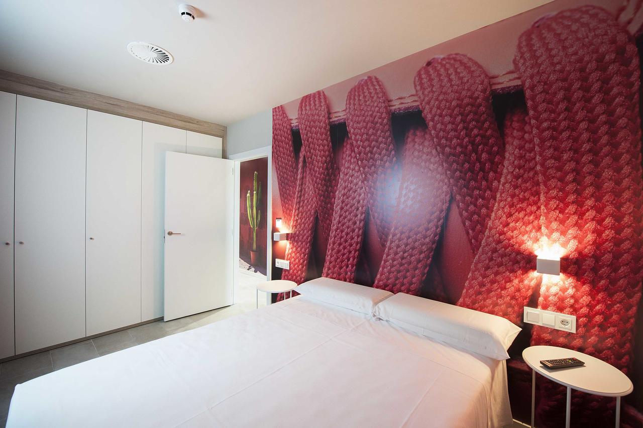 Apartamentos Divan บิโตเรีย-กัสเตซ ภายนอก รูปภาพ