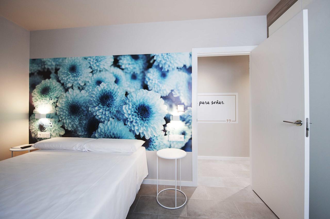 Apartamentos Divan บิโตเรีย-กัสเตซ ภายนอก รูปภาพ