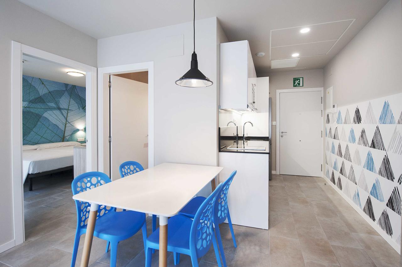 Apartamentos Divan บิโตเรีย-กัสเตซ ภายนอก รูปภาพ