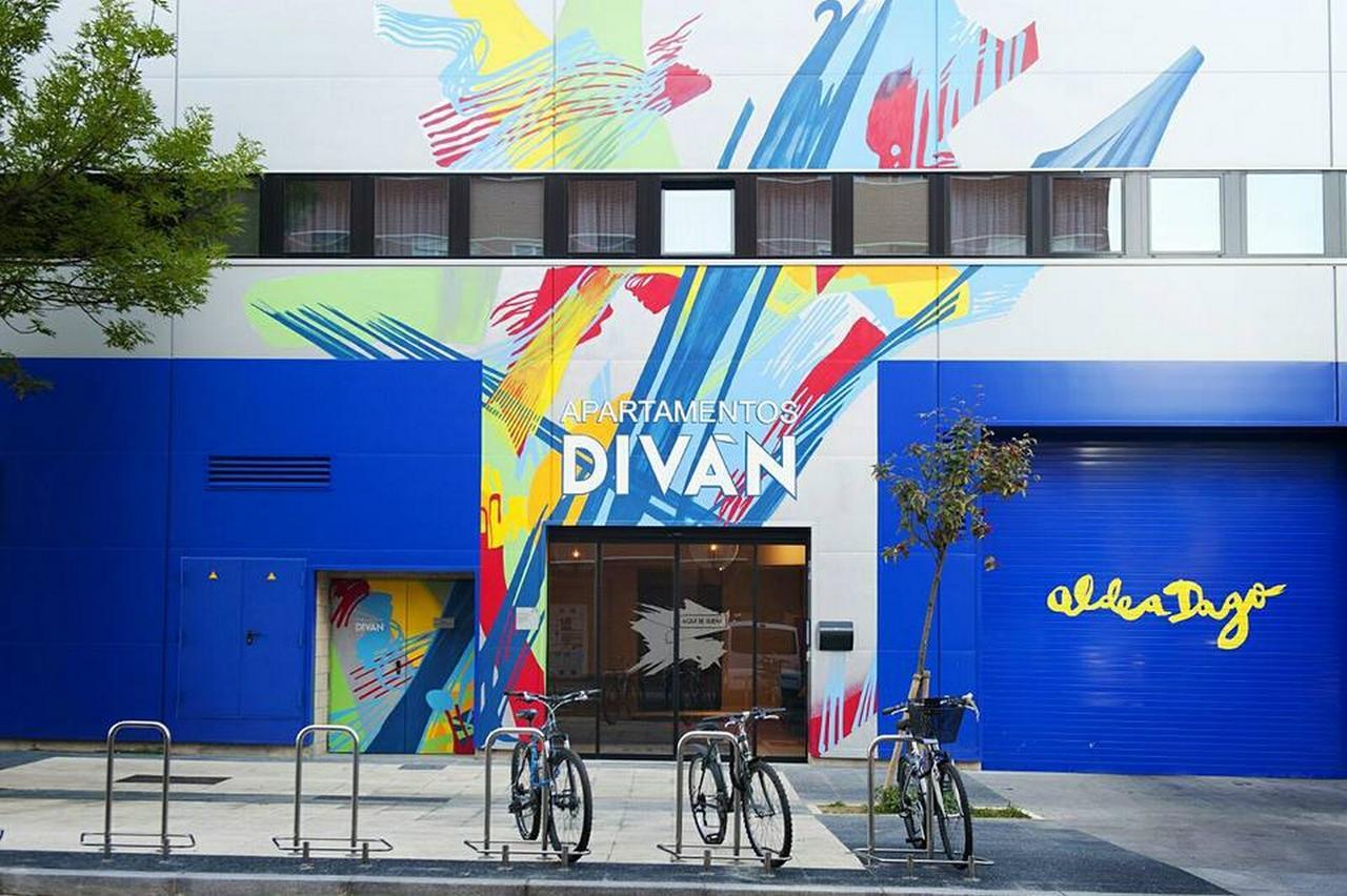 Apartamentos Divan บิโตเรีย-กัสเตซ ภายนอก รูปภาพ