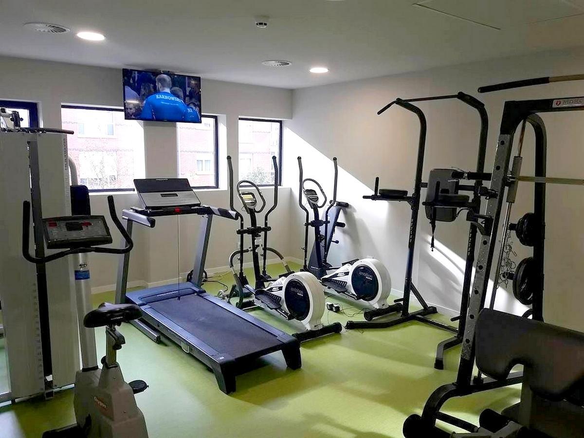 Apartamentos Divan บิโตเรีย-กัสเตซ ภายนอก รูปภาพ